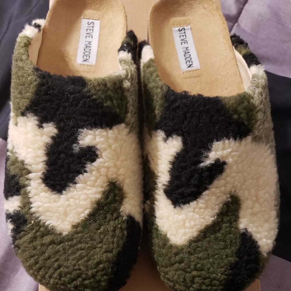 Steve madden slides